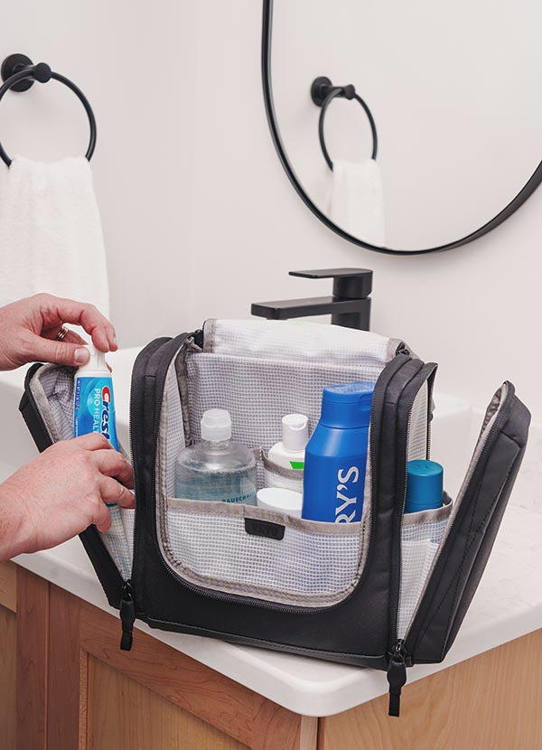 NORWALK TOILETRY BAG