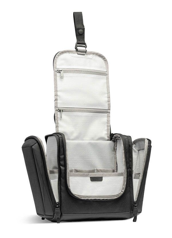NORWALK TOILETRY BAG